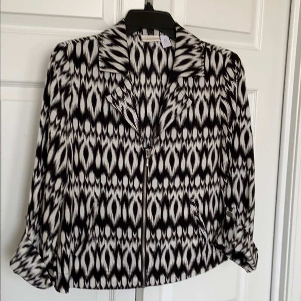 Short cool jacket, like new.